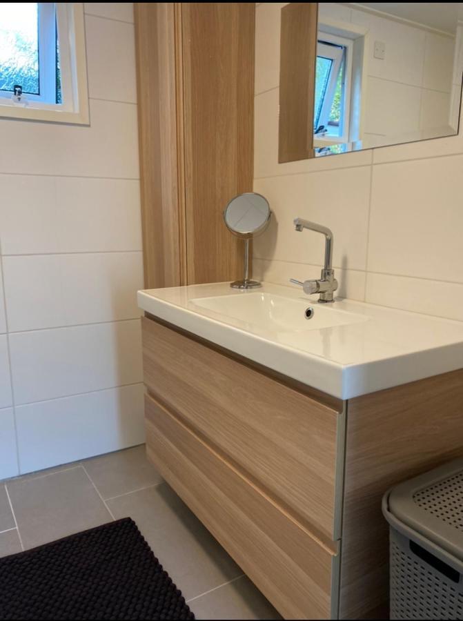 Luxe Chalet Met Prachtig Terras Op De Veluwe , Veel Privacy 霍德鲁 外观 照片